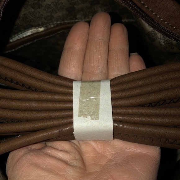 Handbag - Picture 6 of 8